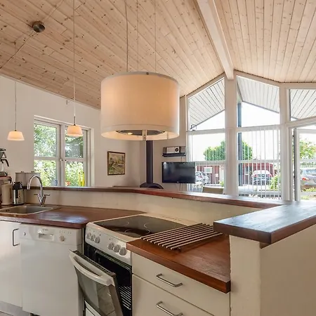 Oster Strand Holiday House Holiday home